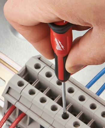 Precision screwdriver set discount milwaukee